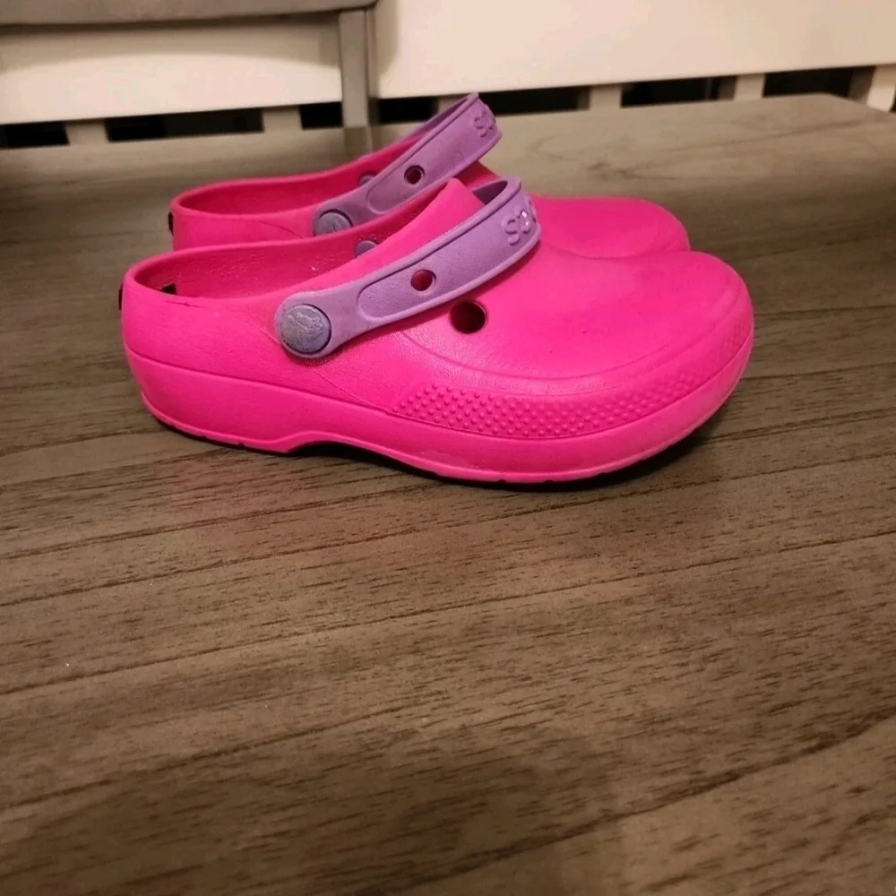 CROCS Kids Pink and Purple Slippers